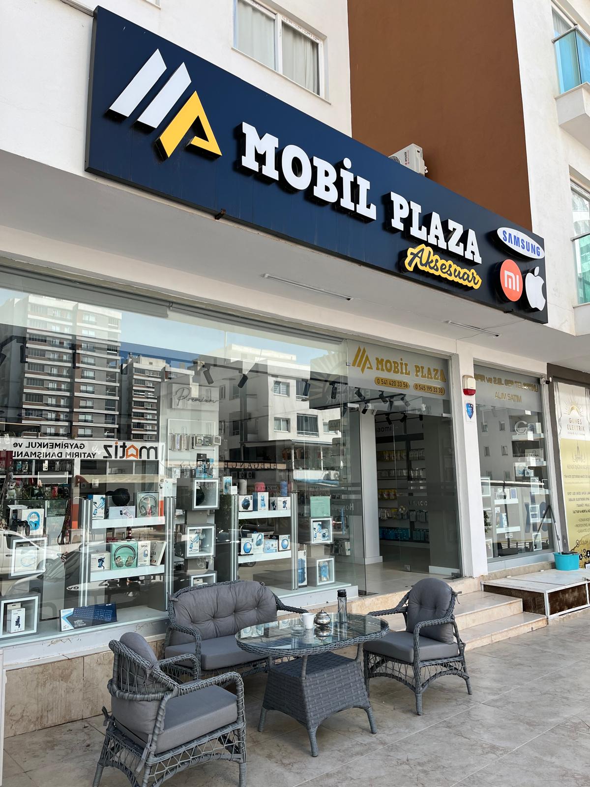 Mobil Plaza 